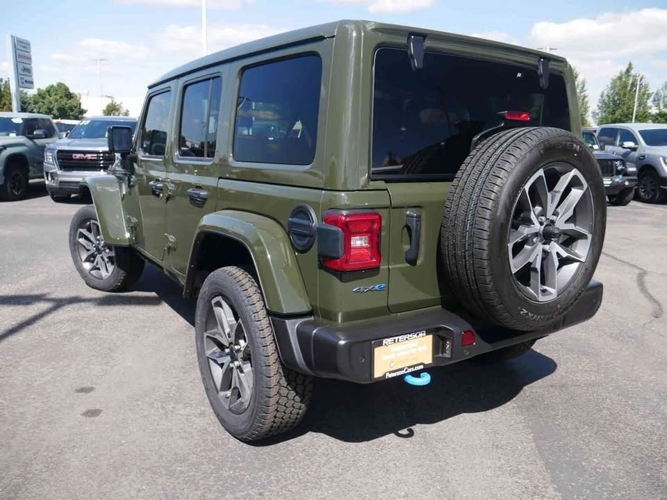 2024 Jeep JL Wrangler - Image 10 of 19