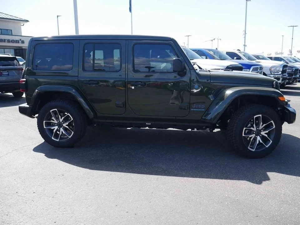 2024 Jeep JL Wrangler - Image 13 of 19