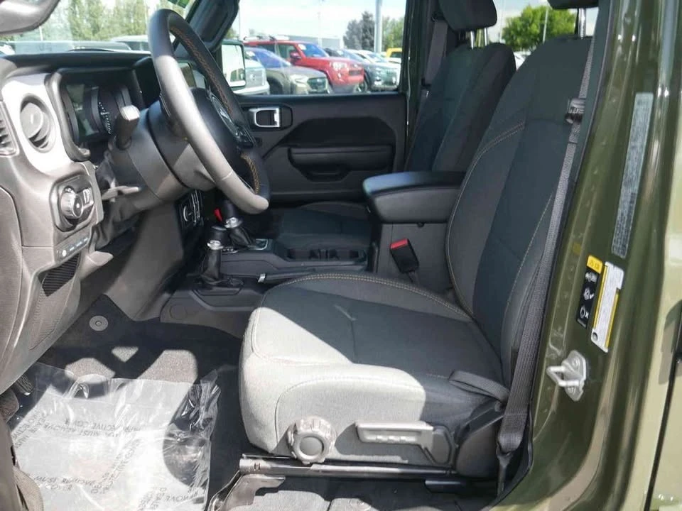 2024 Jeep JL Wrangler - Image 14 of 19