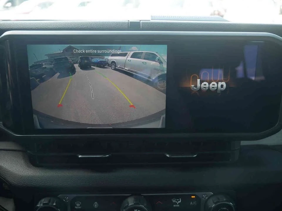 2024 Jeep JL Wrangler - Image 17 of 19