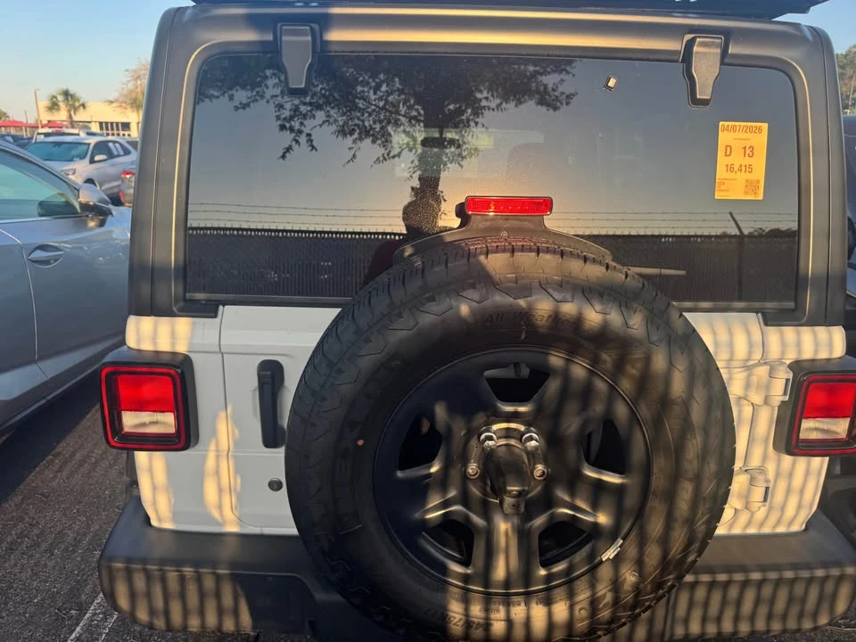 2024 Jeep JL Wrangler - Image 4 of 6