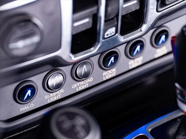2024 Jeep JL Wrangler - Image 18 of 31