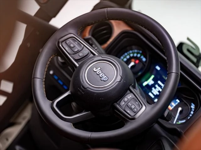 2024 Jeep JL Wrangler - Image 23 of 31