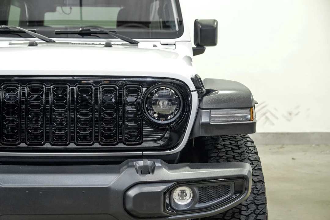 2024 Jeep JL Wrangler - Image 3 of 12