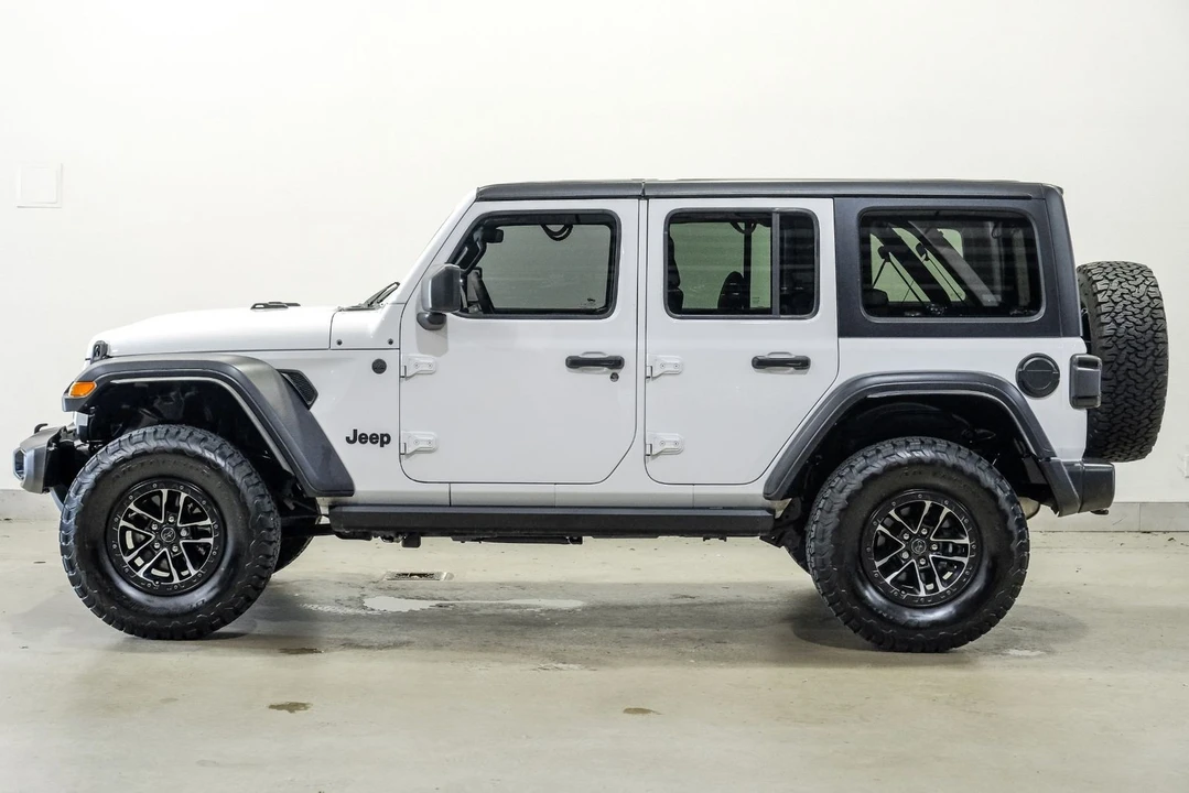 2024 Jeep JL Wrangler - Image 6 of 12