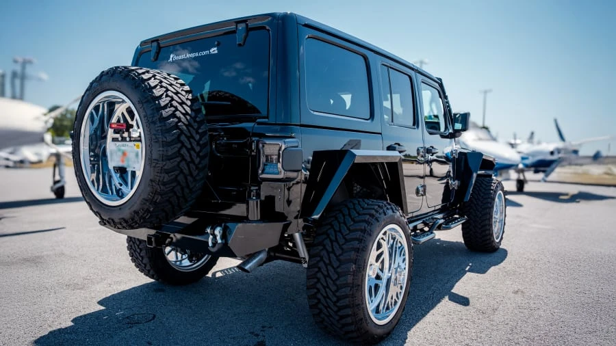 2024 Jeep JL Wrangler - Image 2 of 30