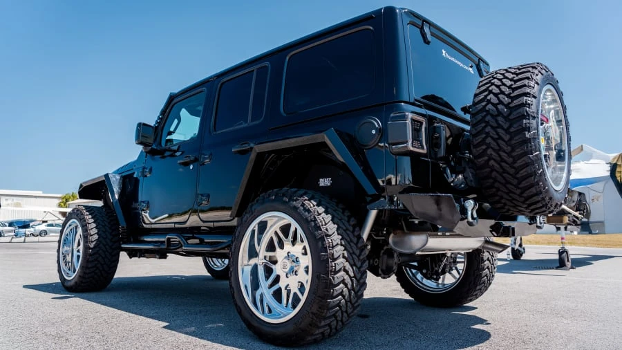 2024 Jeep JL Wrangler - Image 6 of 30