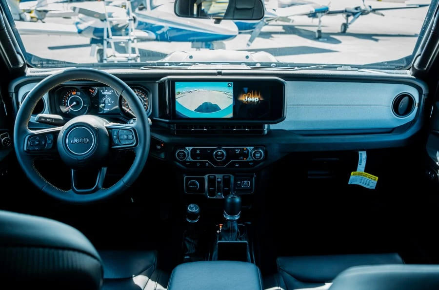 2024 Jeep JL Wrangler - Image 18 of 30