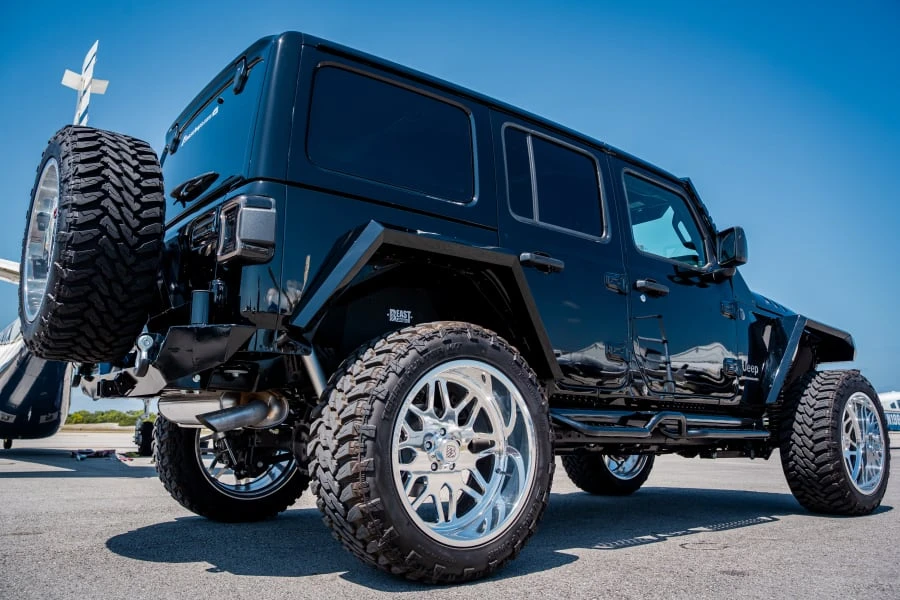 2024 Jeep JL Wrangler - Image 5 of 30