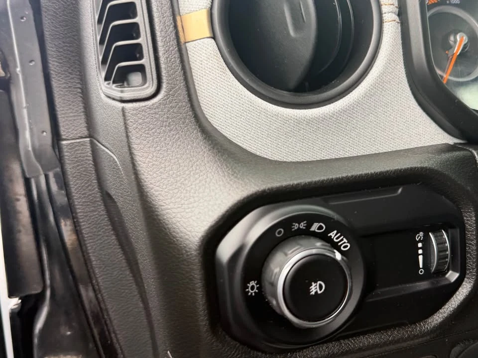 2024 Jeep JL Wrangler - Image 6 of 11