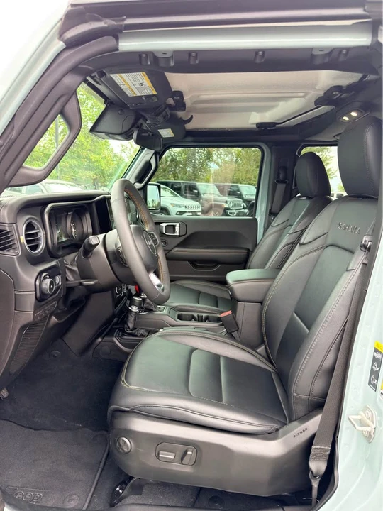 2024 Jeep JL Wrangler - Image 13 of 17