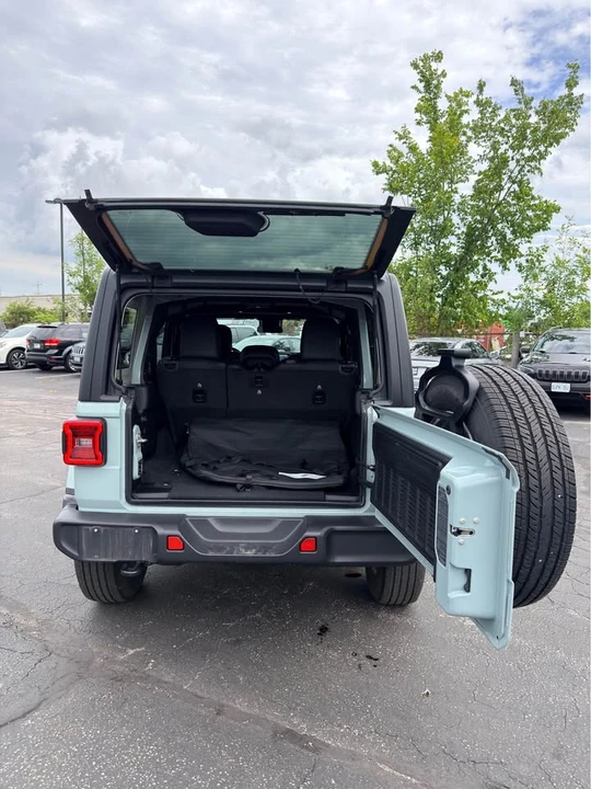 2024 Jeep JL Wrangler - Image 6 of 17