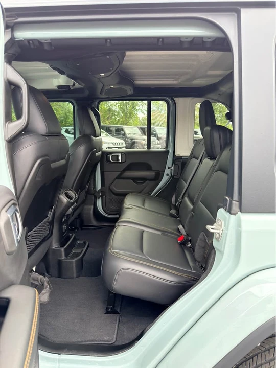2024 Jeep JL Wrangler - Image 10 of 17