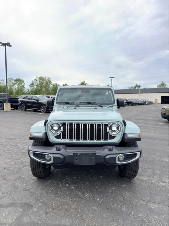 2024 Jeep JL Wrangler - Image 2 of 17