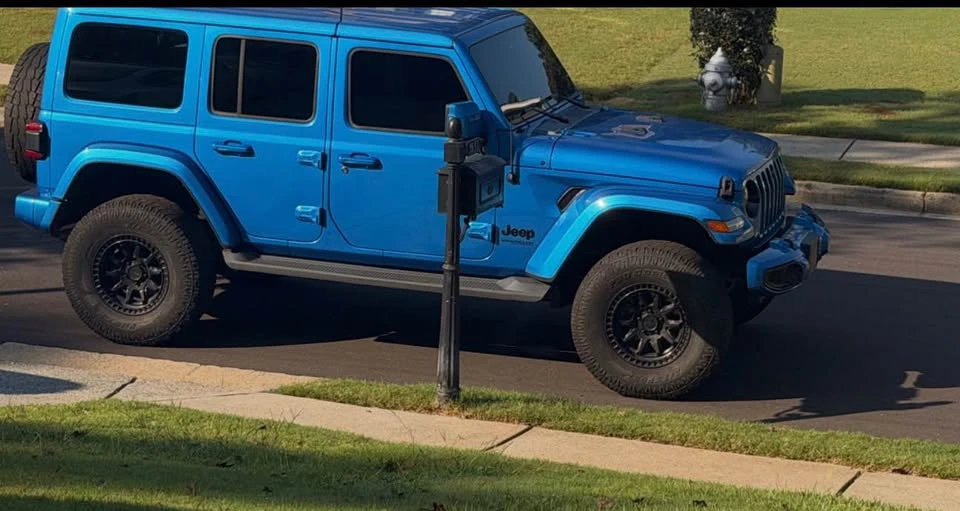 2024 Jeep JL Wrangler - Image 2 of 2