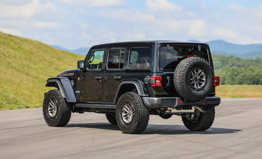 2024 Jeep JL Wrangler - Image 9 of 31