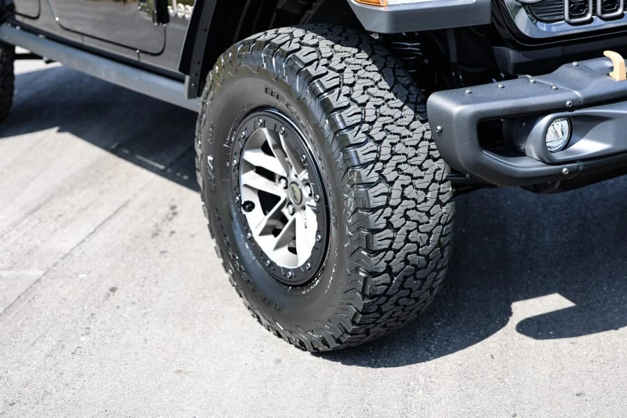 2024 Jeep JL Wrangler - Image 14 of 31