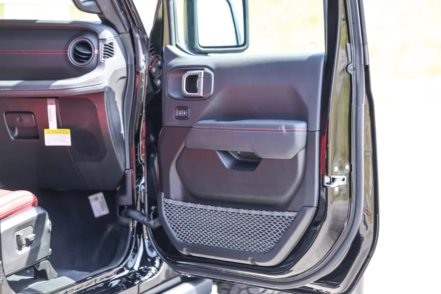 2024 Jeep JL Wrangler - Image 26 of 31