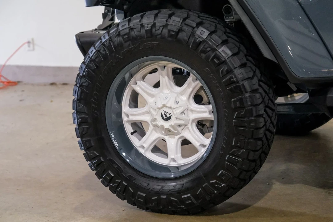 2024 Jeep JL Wrangler - Image 9 of 12