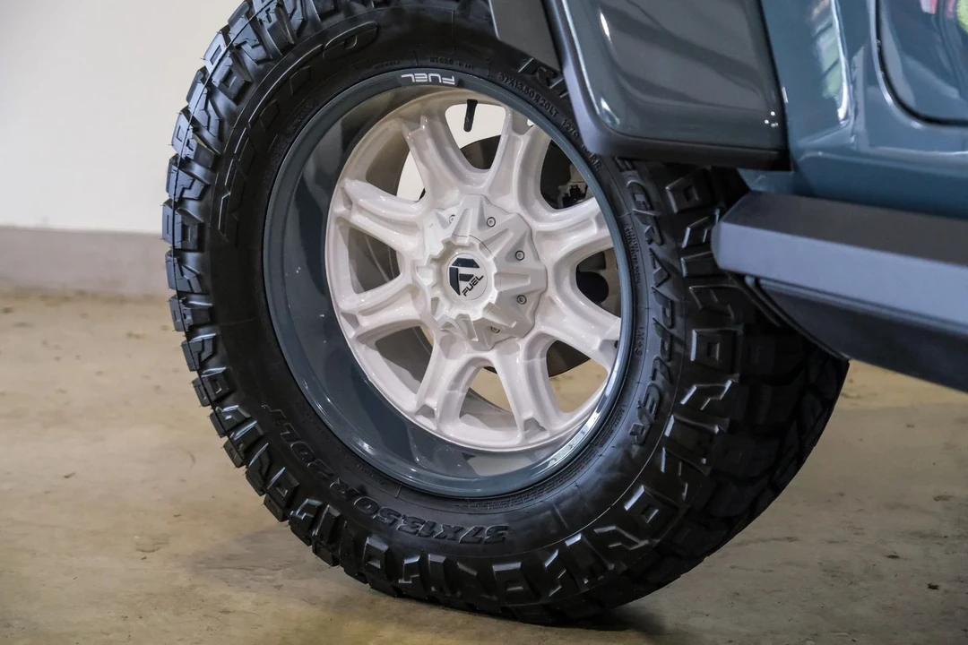 2024 Jeep JL Wrangler - Image 10 of 12