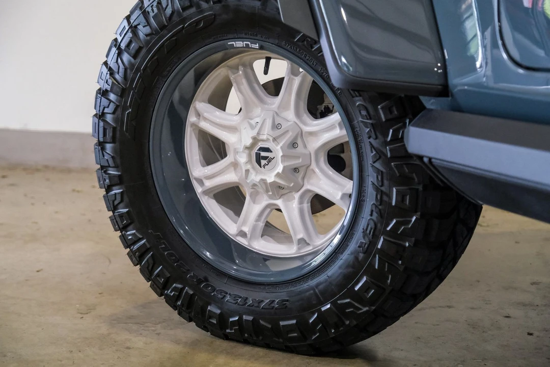 2024 Jeep JL Wrangler - Image 10 of 12