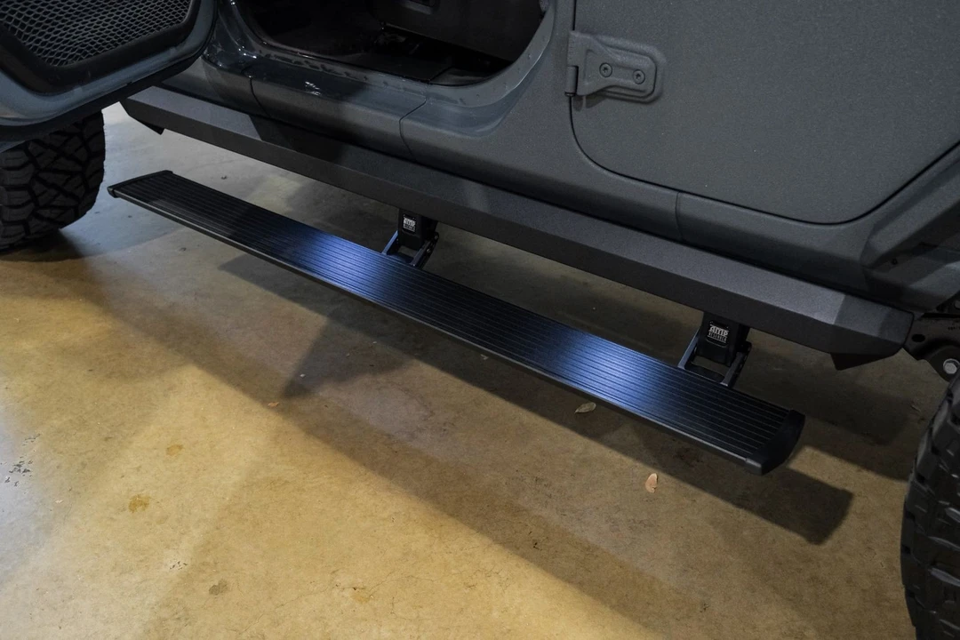 2024 Jeep JL Wrangler - Image 8 of 12