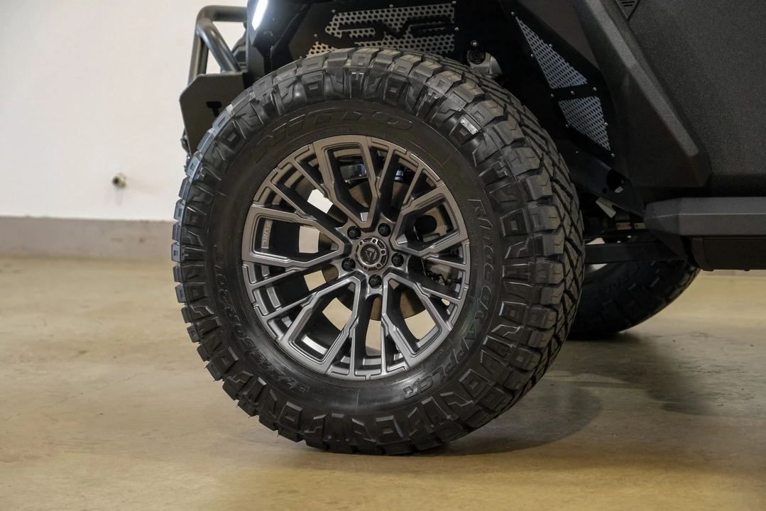 2024 Jeep JL Wrangler - Image 10 of 12