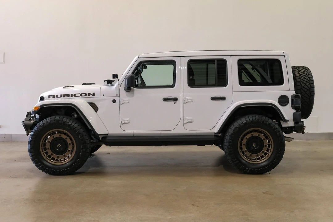 2024 Jeep JL Wrangler - Image 6 of 12