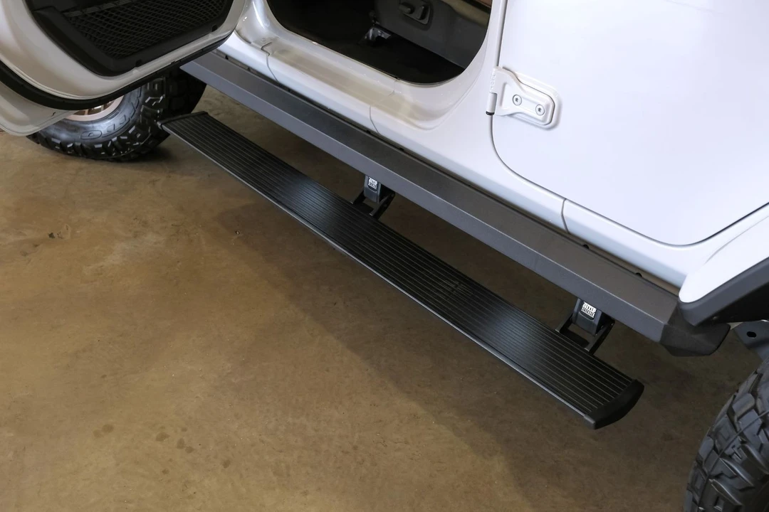 2024 Jeep JL Wrangler - Image 10 of 12
