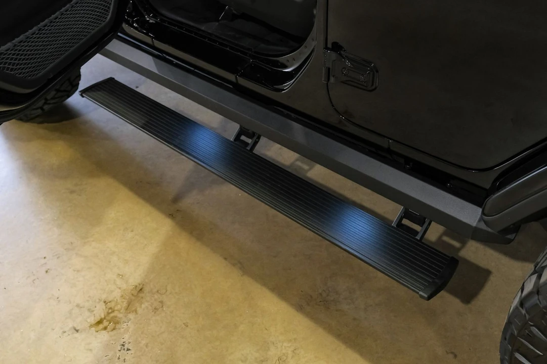 2024 Jeep JL Wrangler - Image 11 of 12