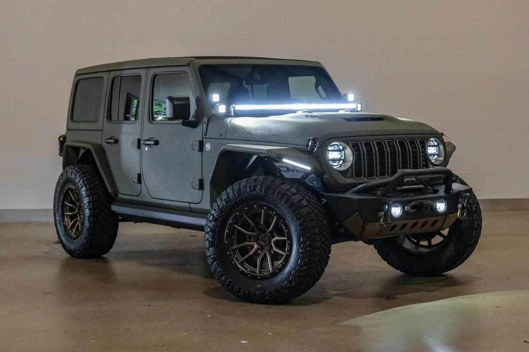 2024 Jeep JL Wrangler - Image 8 of 12
