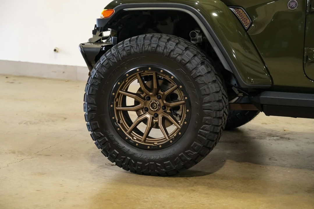 2024 Jeep JL Wrangler - Image 10 of 12