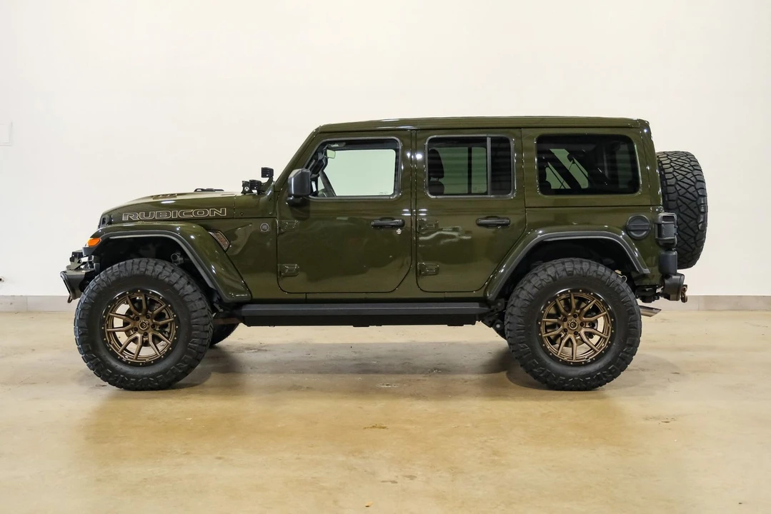 2024 Jeep JL Wrangler - Image 8 of 12