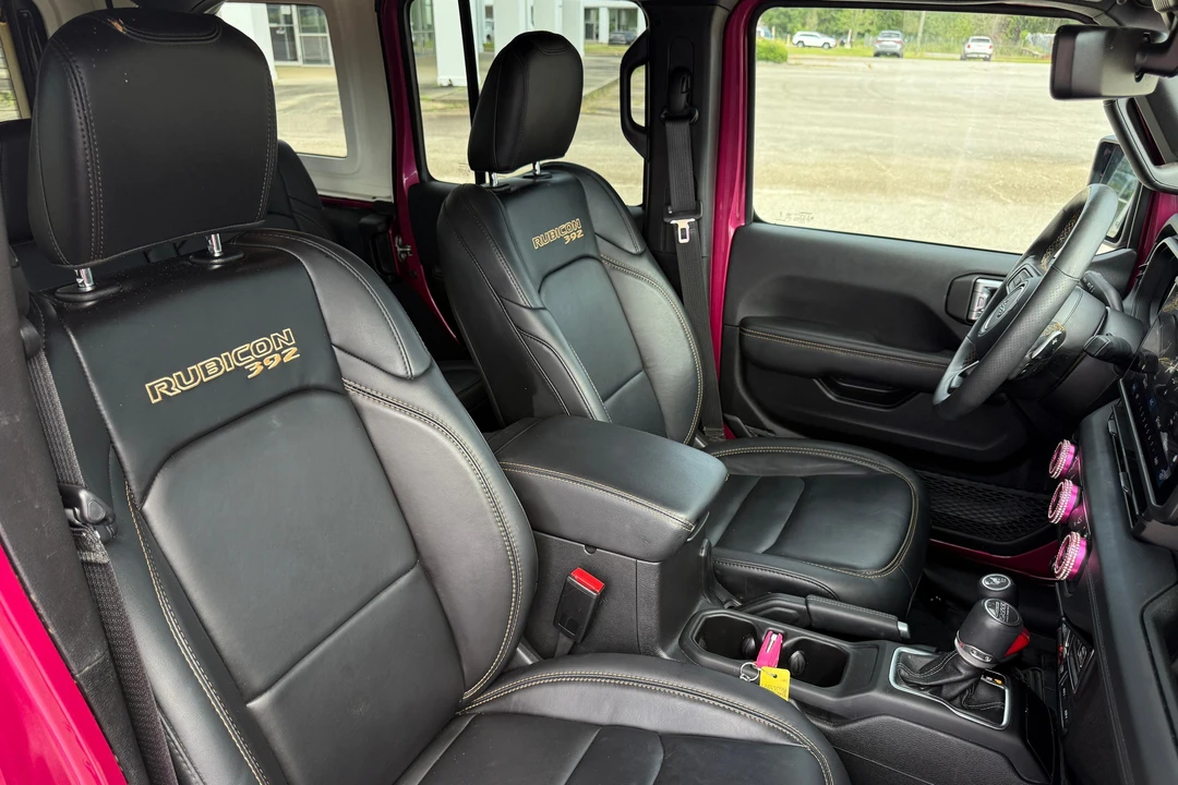 2024 Jeep JL Wrangler - Image 24 of 31