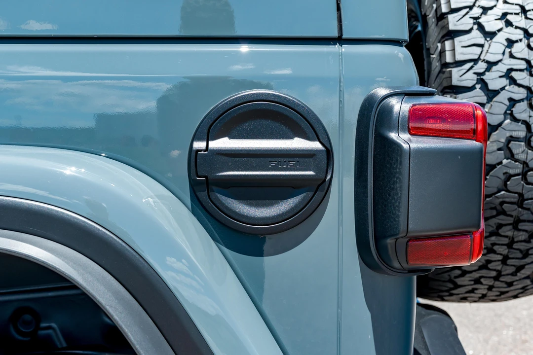 2024 Jeep JL Wrangler - Image 27 of 31