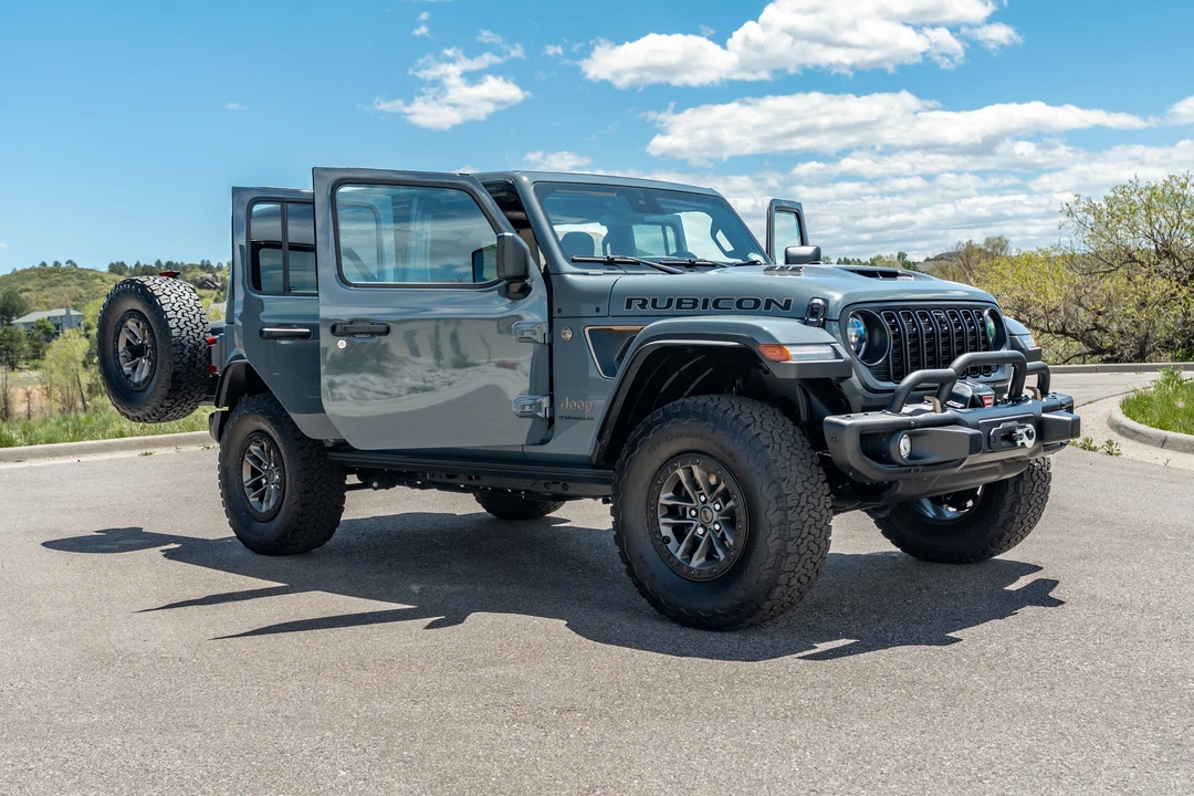 2024 Jeep JL Wrangler - Image 15 of 31