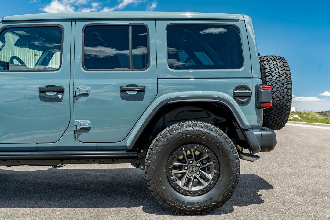 2024 Jeep JL Wrangler - Image 26 of 31