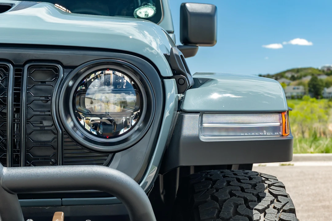 2024 Jeep JL Wrangler - Image 19 of 31