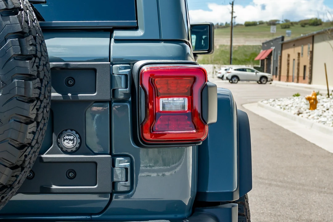 2024 Jeep JL Wrangler - Image 29 of 31