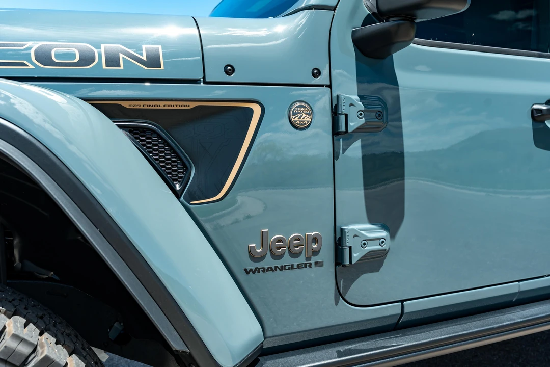 2024 Jeep JL Wrangler - Image 23 of 31