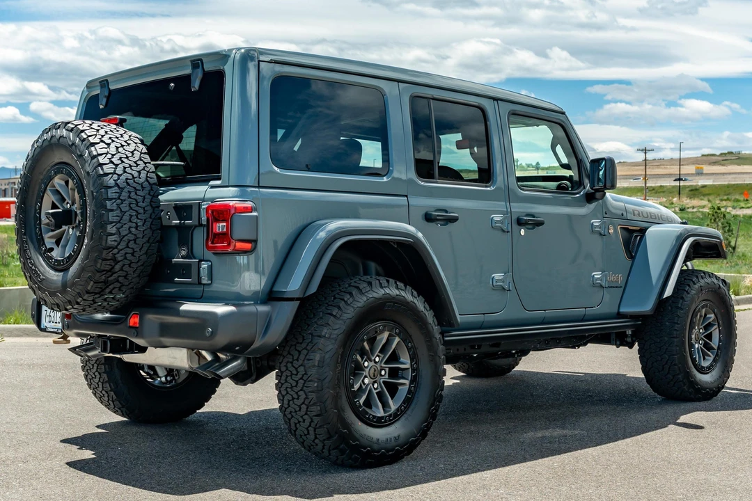 2024 Jeep JL Wrangler - Image 4 of 31