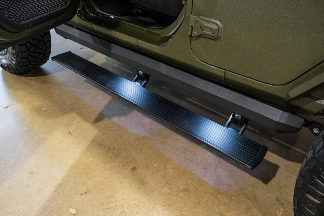 2024 Jeep JL Wrangler - Image 10 of 12