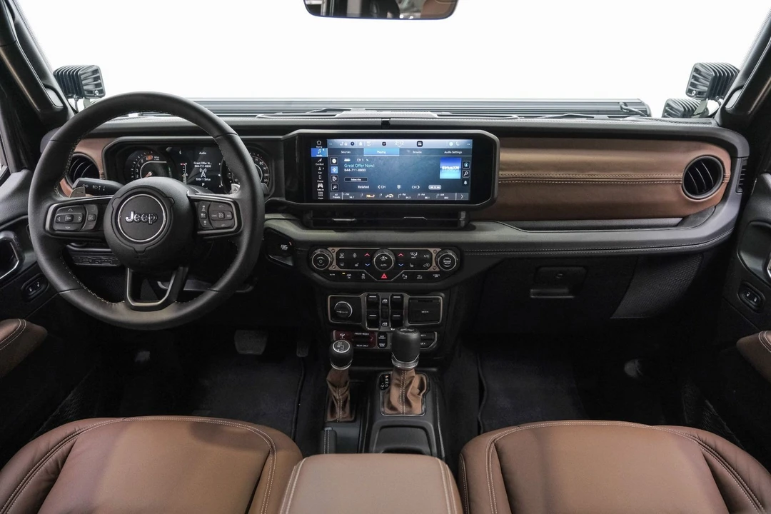 2024 Jeep JL Wrangler - Image 11 of 12
