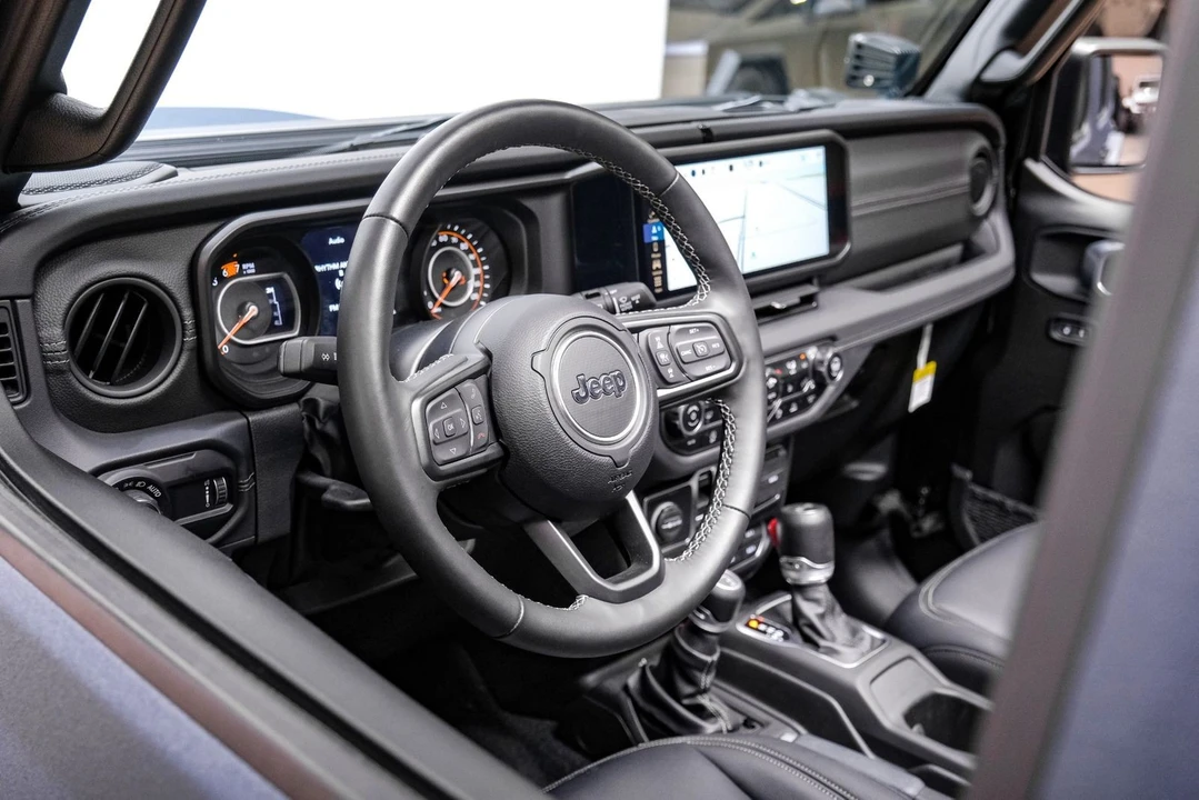 2024 Jeep JL Wrangler - Image 2 of 12