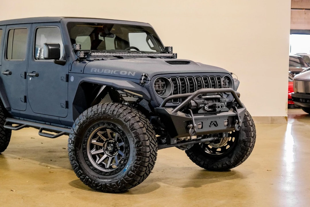 2024 Jeep JL Wrangler - Image 11 of 12