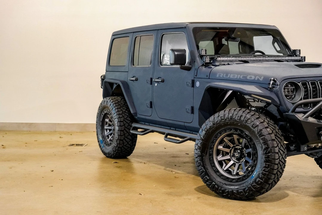 2024 Jeep JL Wrangler - Image 10 of 12