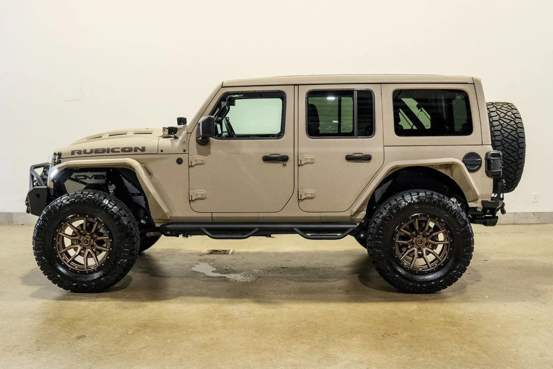 2024 Jeep JL Wrangler - Image 10 of 12
