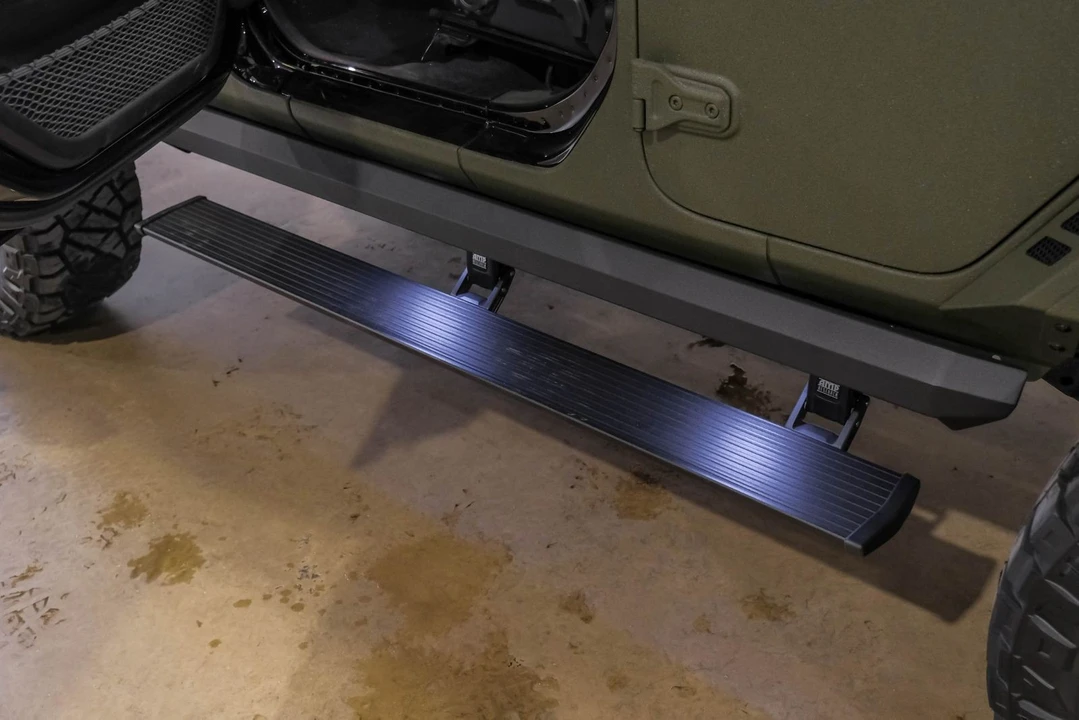 2024 Jeep JL Wrangler - Image 8 of 12