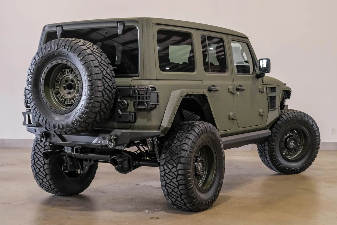 2024 Jeep JL Wrangler - Image 5 of 12