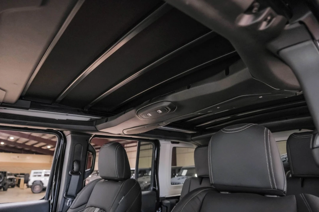 2024 Jeep JL Wrangler - Image 3 of 12